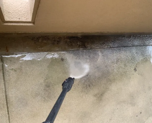 高圧洗浄・外壁洗浄の作業風景