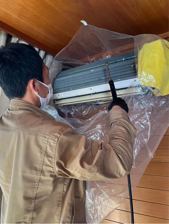 スタッフの作業風景1